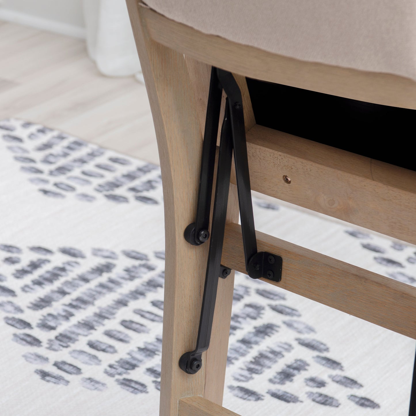 Chaise pliante rembourrée Keira Gray délavée