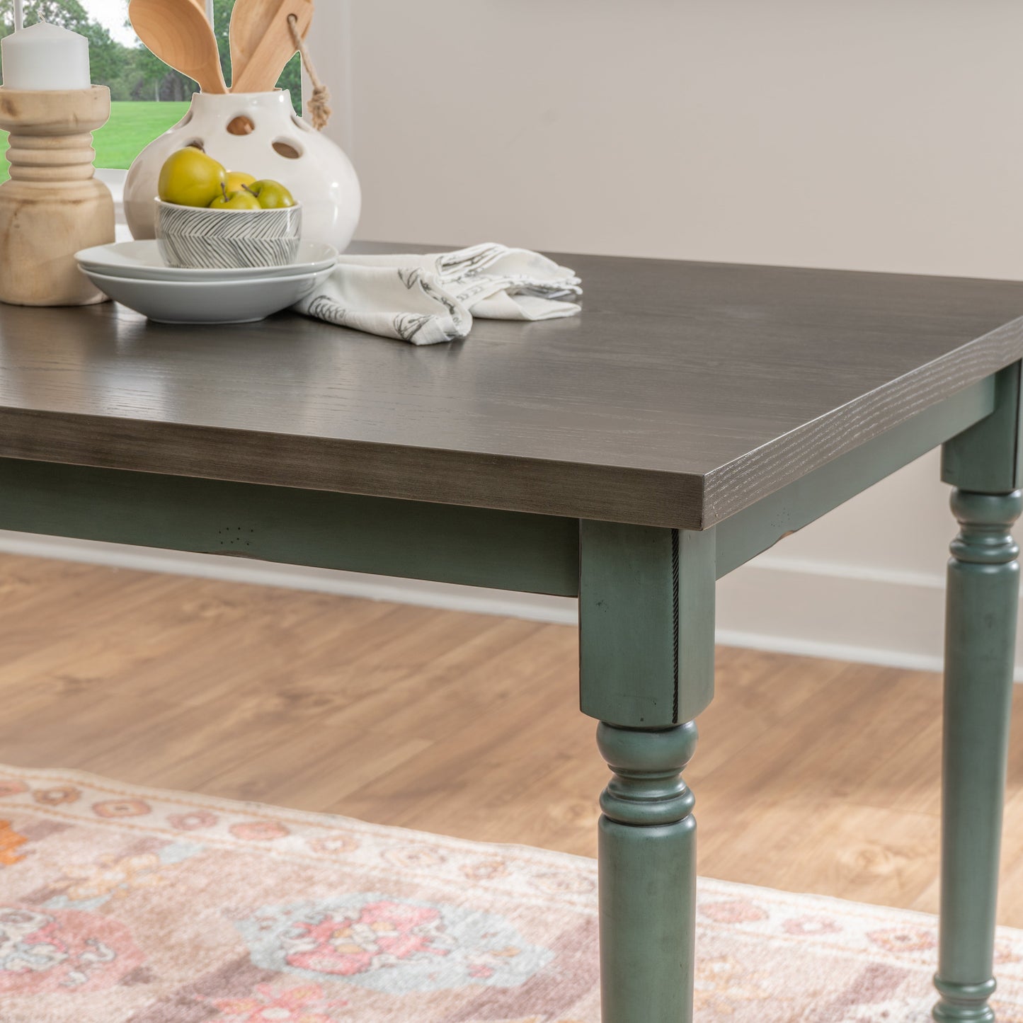 Table à manger en osier