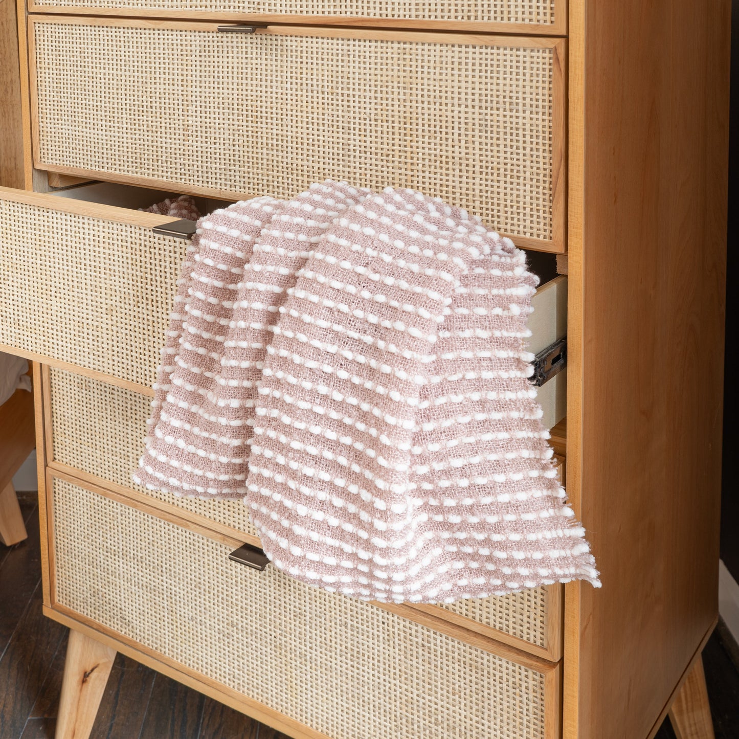 Commode Claudette Cane à 5 tiroirs