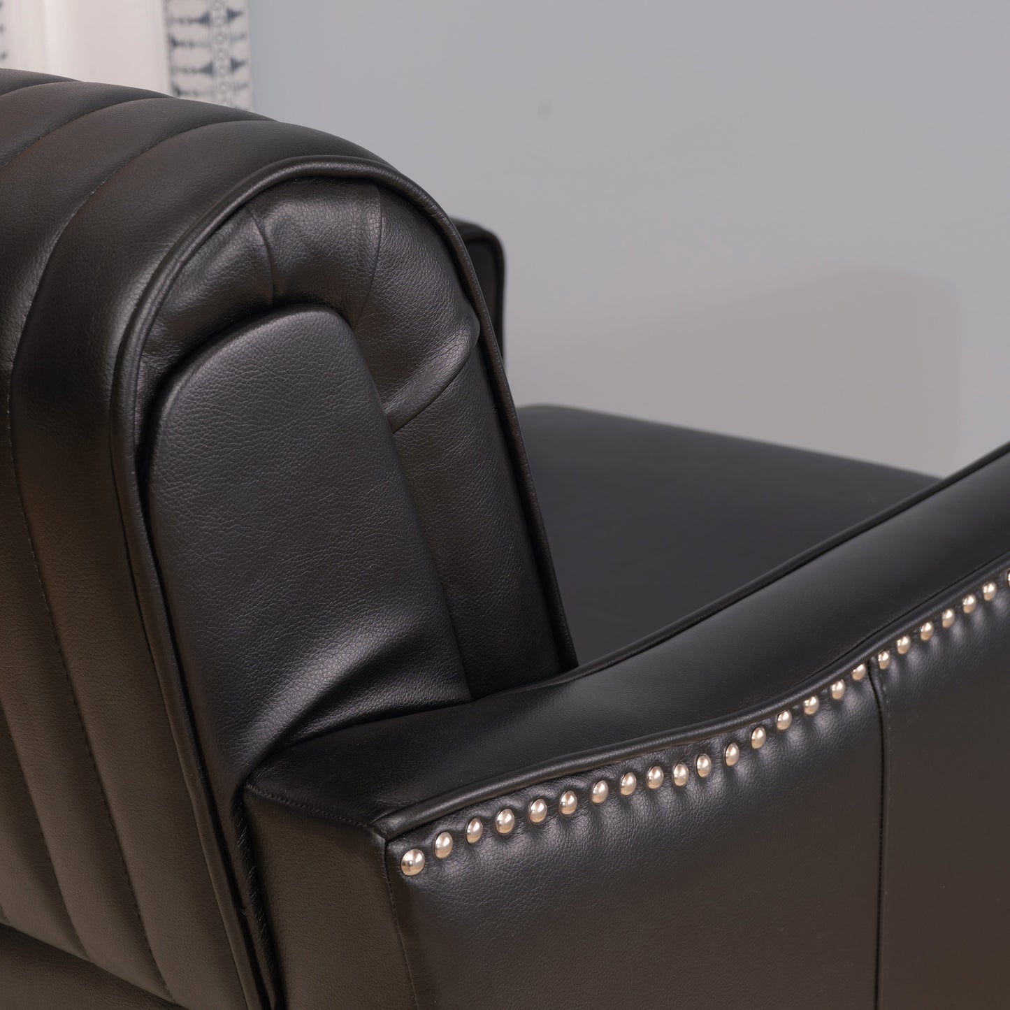 Fauteuil pivotant Carter en similicuir