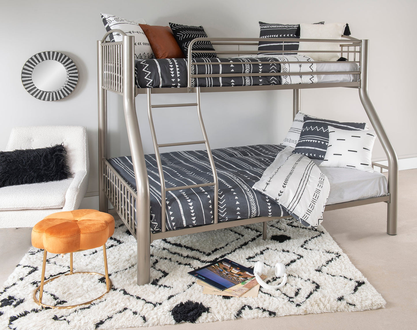 Lit superposé en métal lourd